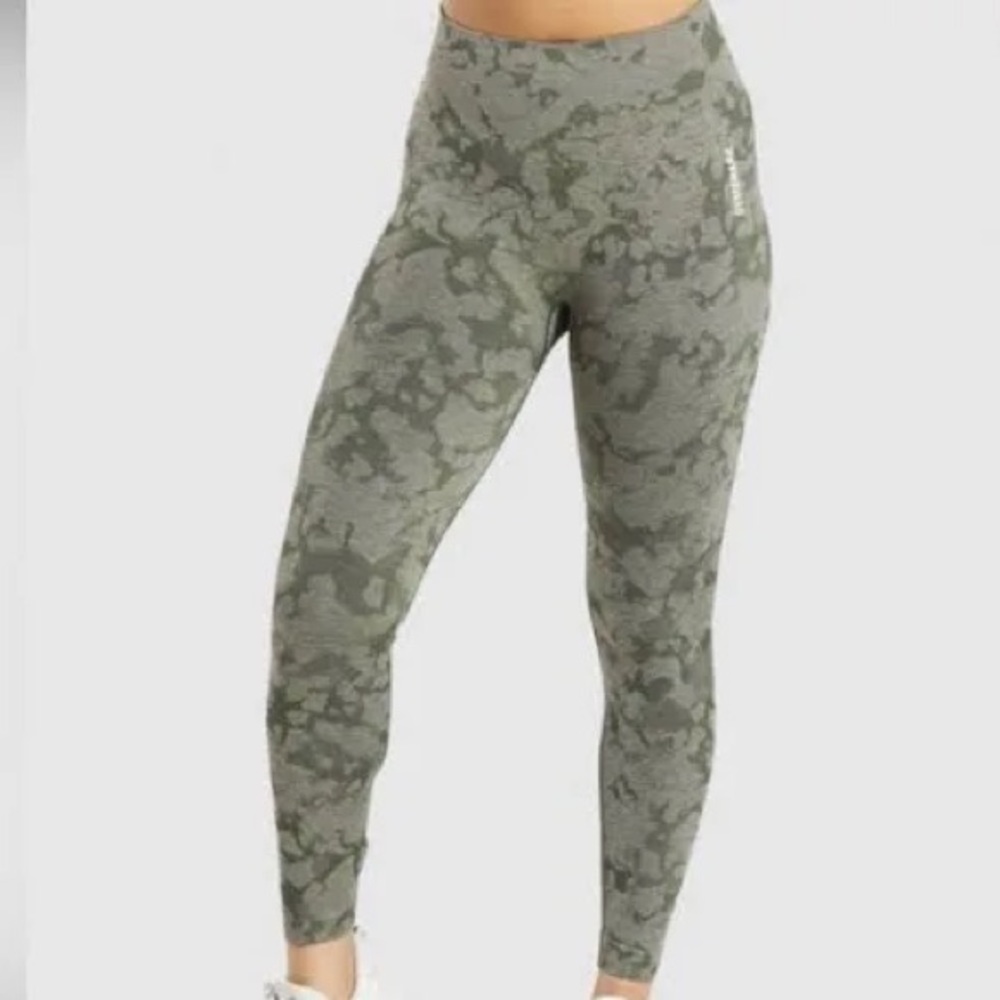 Gymshark Adapt camo leggings green size S